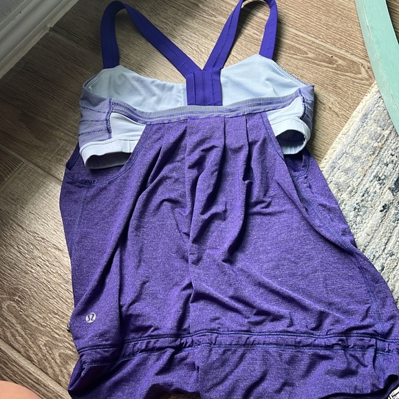 Lululemon Rest Less Tank Top Size 8 Purple Built in Sports Bra - Picture 2 of 2